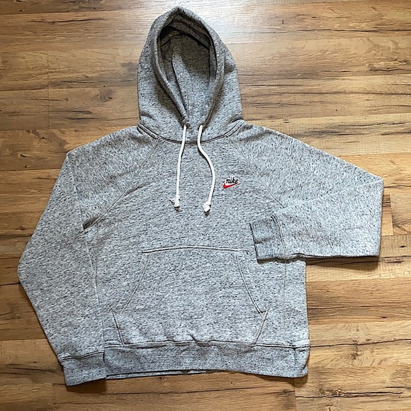 Nike Tops - Nike hoodie